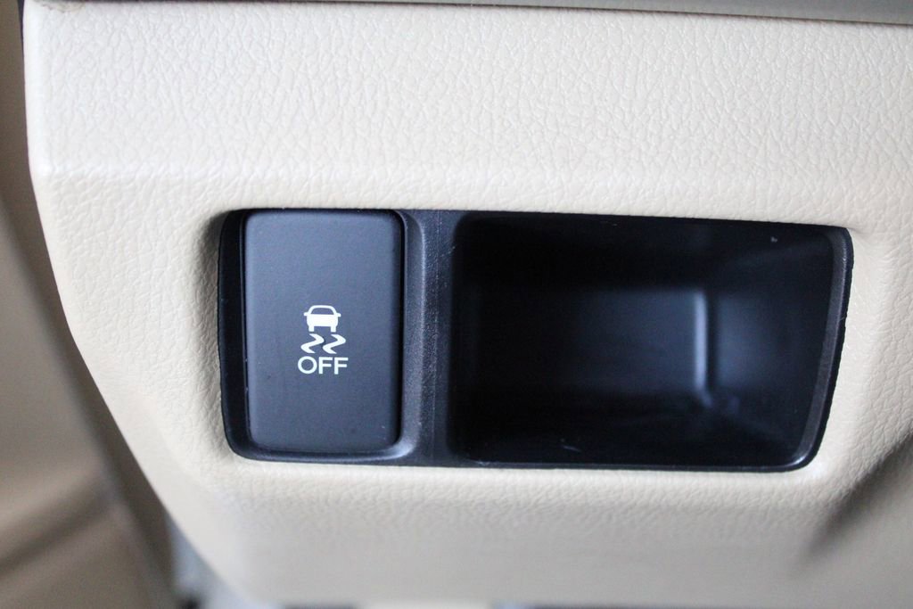 Used 2012 Honda Accord LX image 24