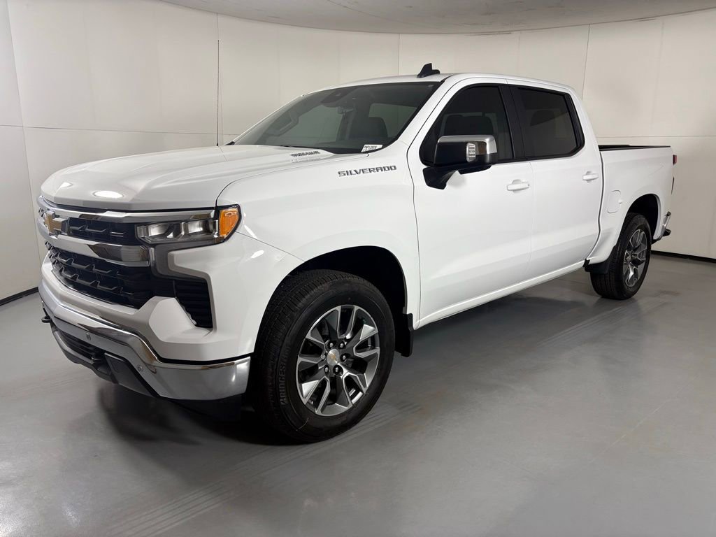 Used 2025 Chevrolet Silverado 1500 LT w/ Safety Package image 5