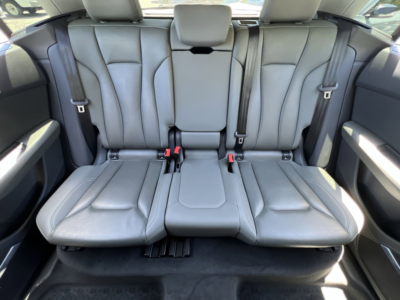 Used 2019 Audi Q8 Prestige AWD/4WD image 15