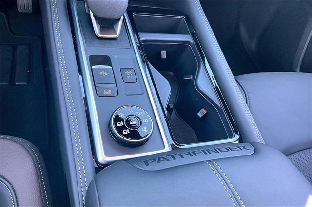 Certified 2025 Nissan Pathfinder Platinum w/ Cargo Package image 25