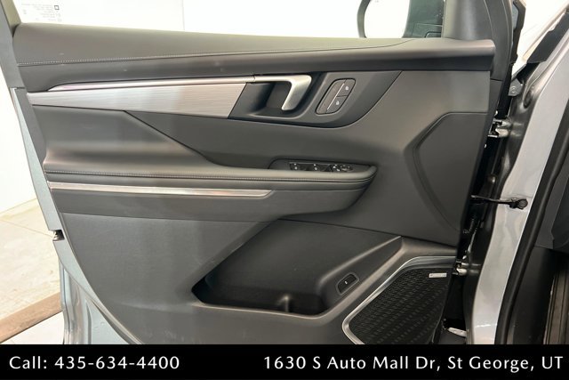 Used 2025 Buick Enclave Preferred image 14