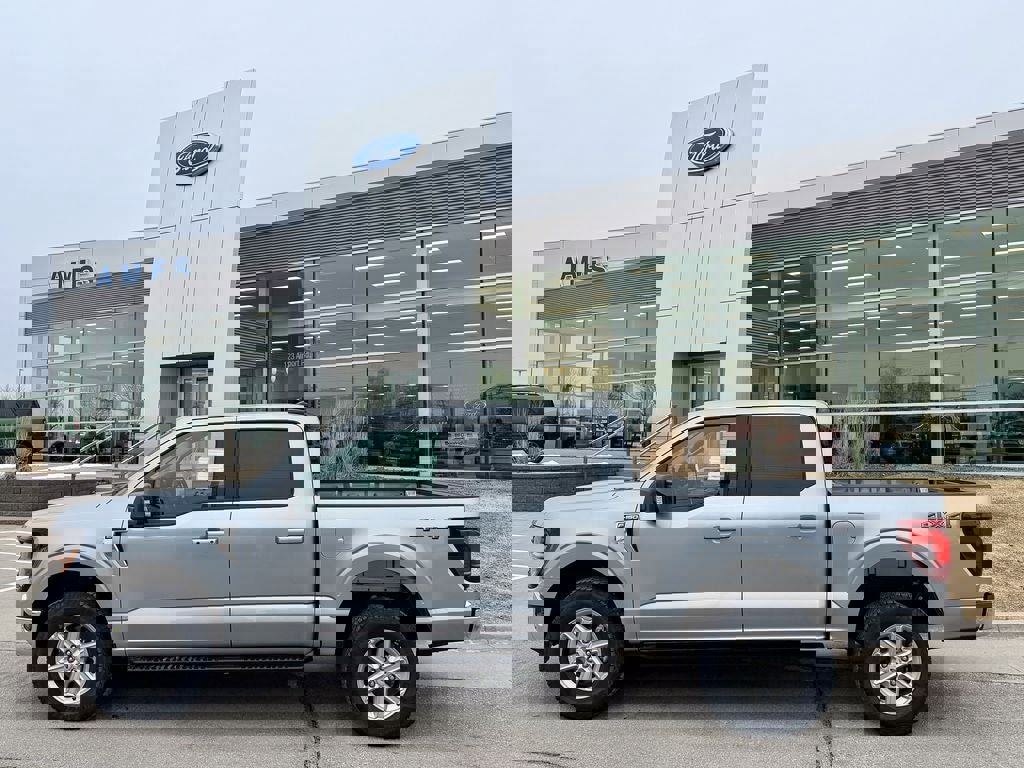 New 2026 Ford F150 XLT w/ Equipment Group 302A MID image 3