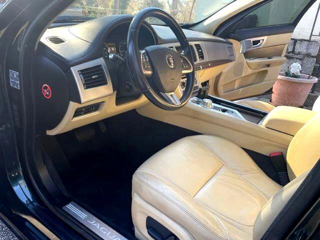 Used 2014 Jaguar XF 3.0 image 40