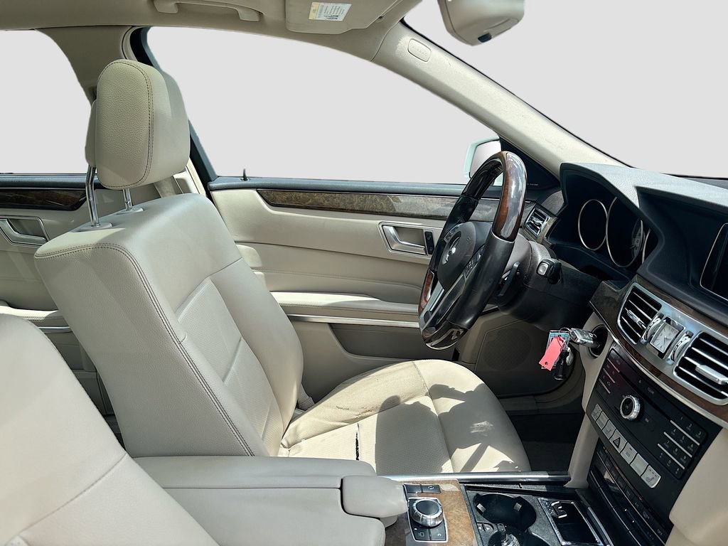 Used 2016 Mercedes-Benz E 350 4MATIC Wagon image 27