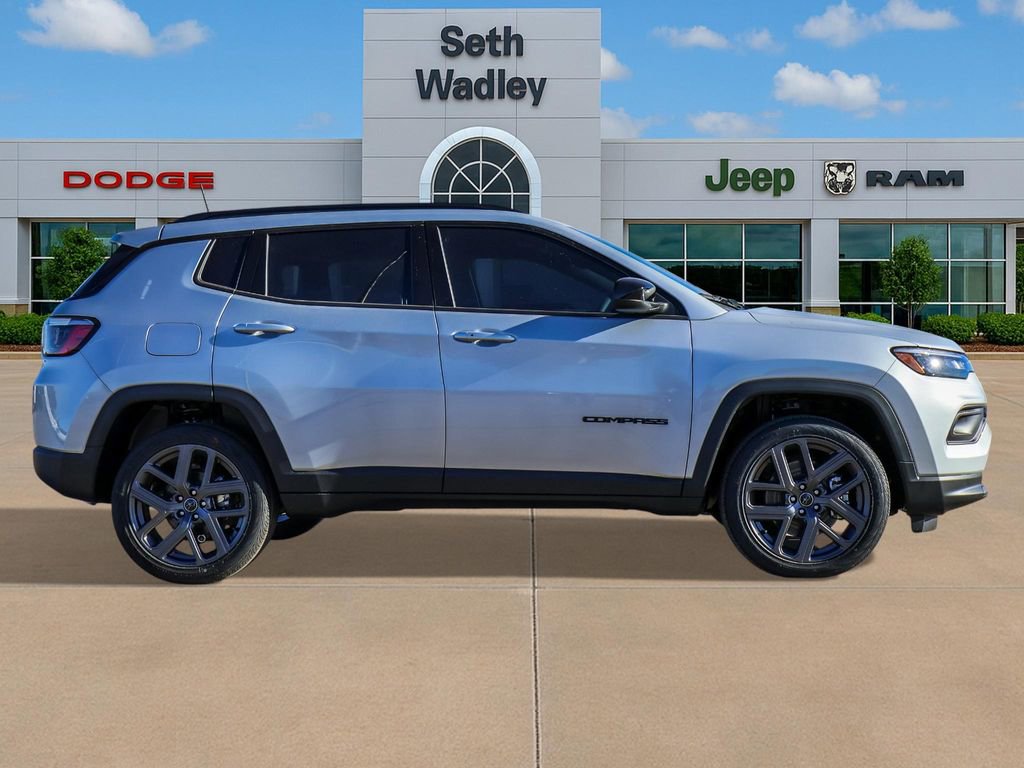 New 2026 Jeep Compass Latitude AWD/4WD image 8