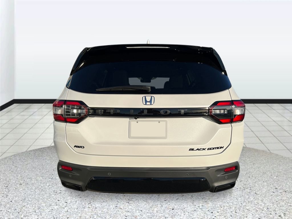New 2026 Honda Pilot Black Edition image 4