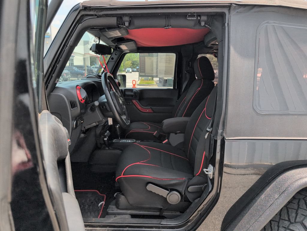 Used 2013 Jeep Wrangler Sport AWD/4WD image 10