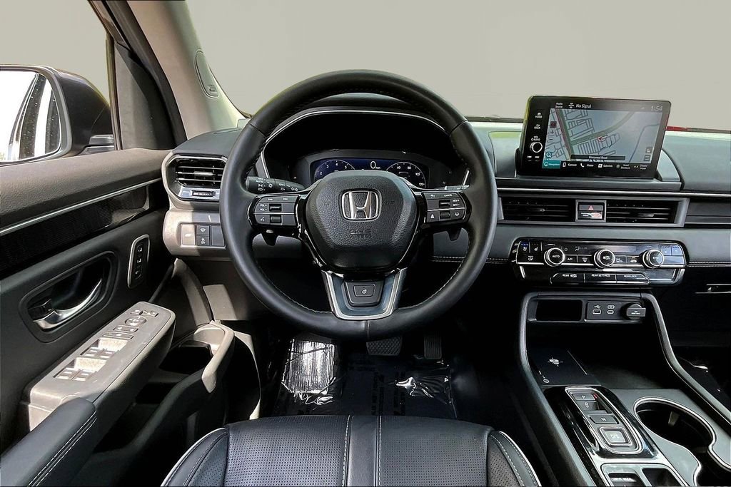 Used 2024 Honda Pilot Elite image 9