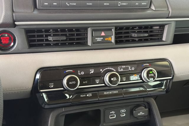 Used 2023 Honda Pilot LX image 26