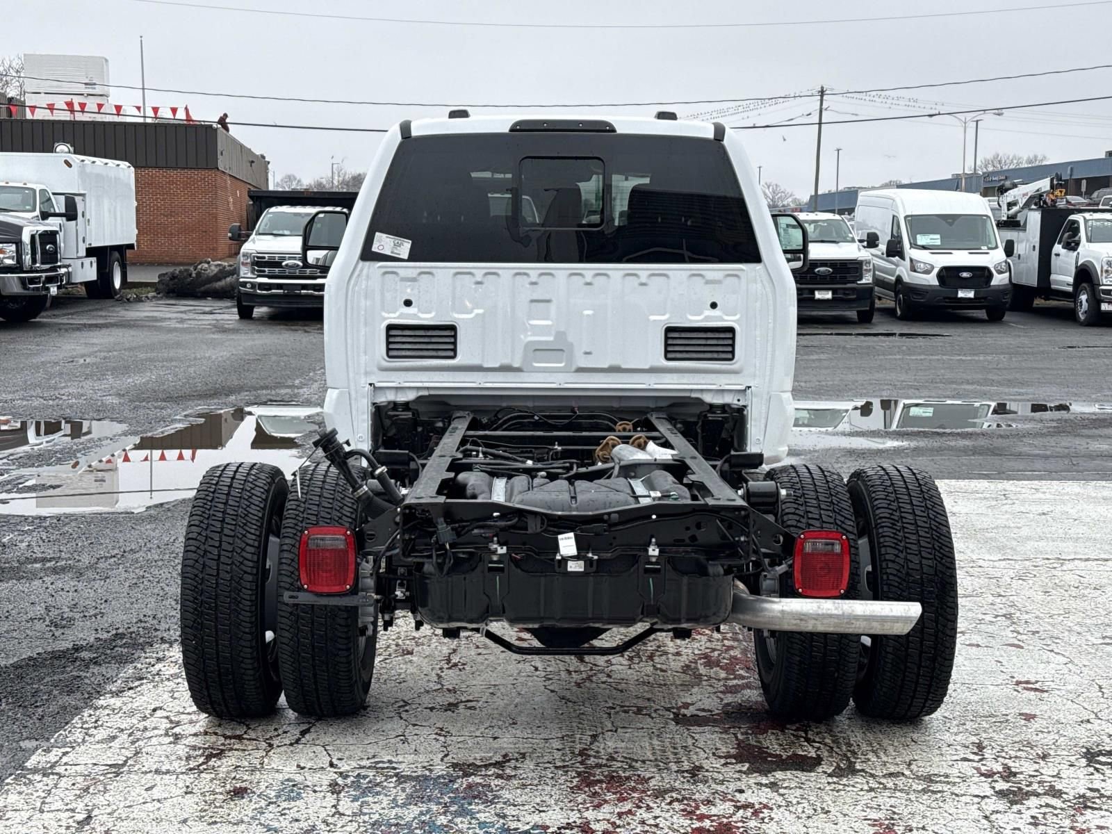 New 2026 Ford F350 4x4 SuperCab DRW Super Duty image 4