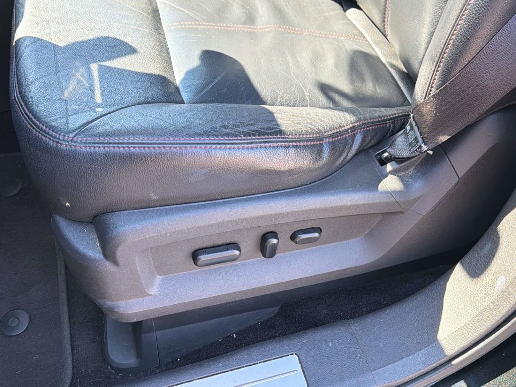 Used 2013 Ford Edge Limited FWD image 32