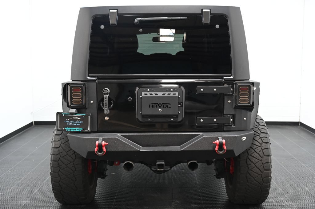 Used 2018 Jeep Wrangler Unlimited Rubicon w/ Cold Weather Group AWD/4WD image 3