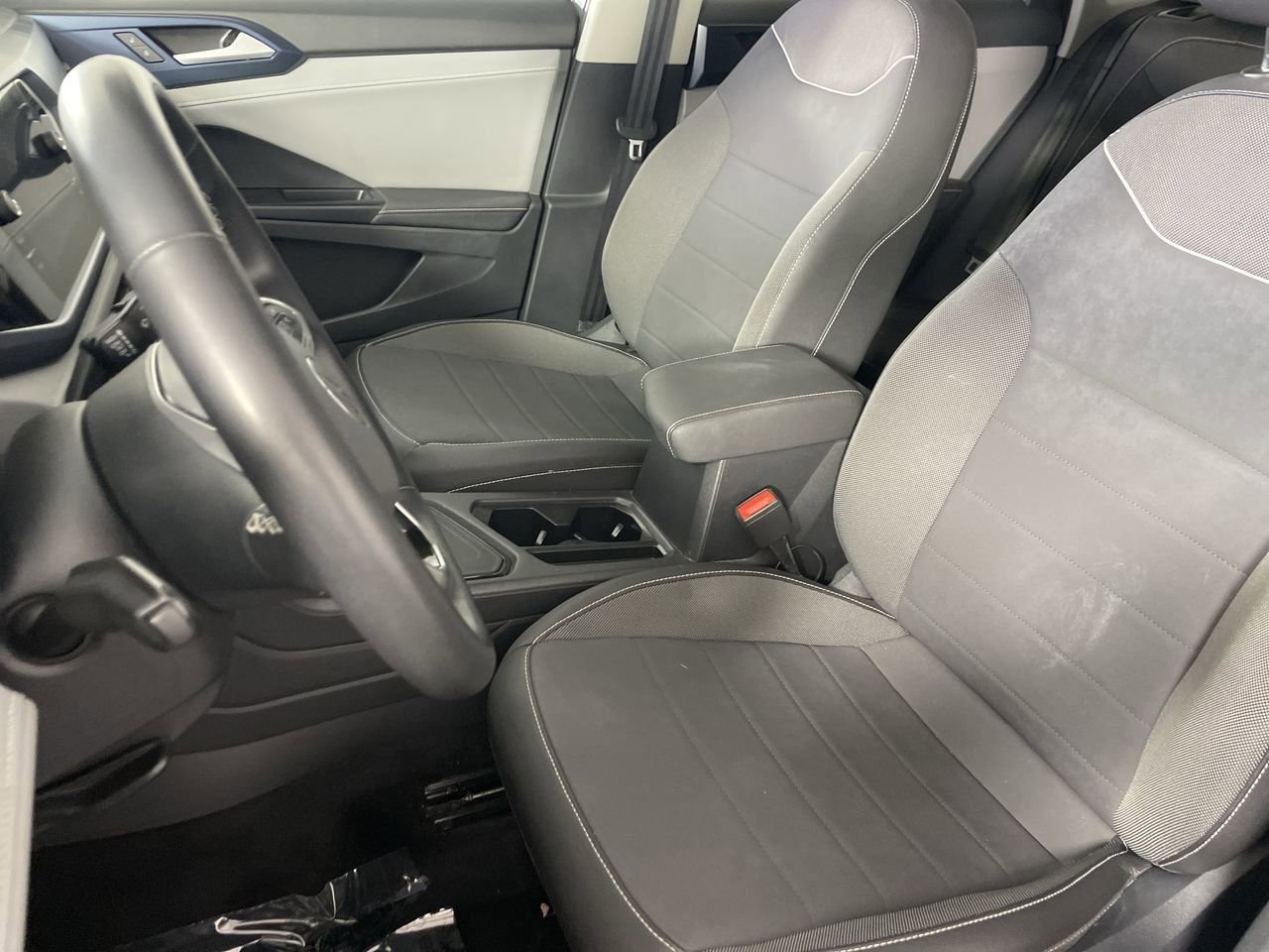 Used 2024 Volkswagen Taos SE FWD image 20