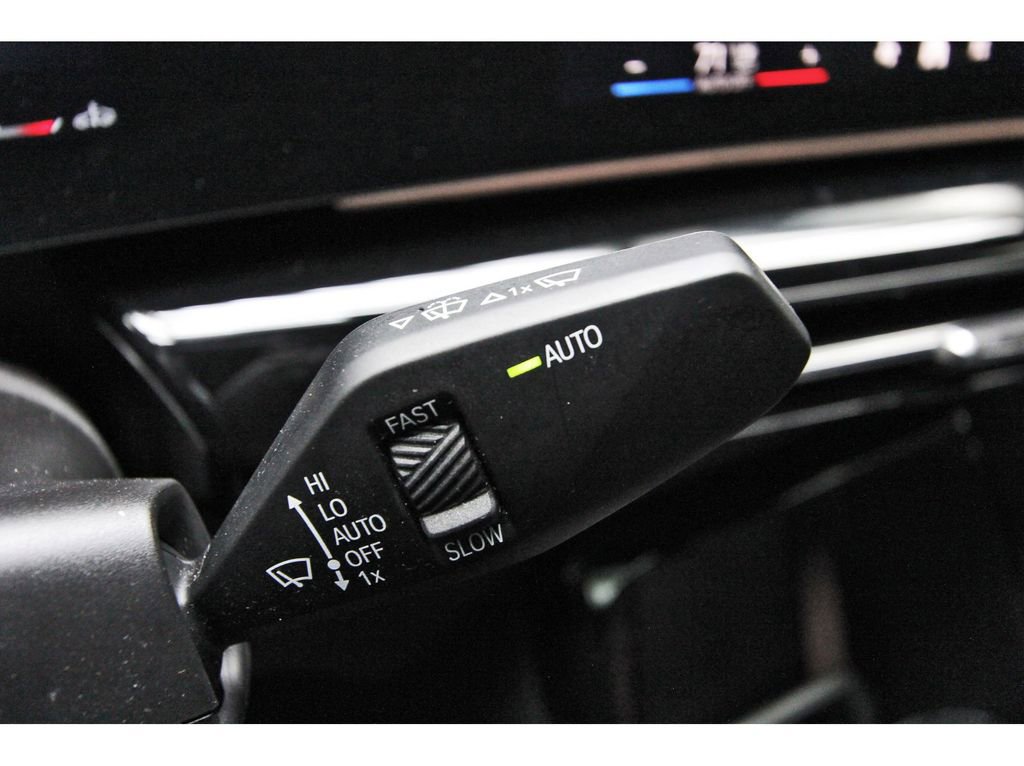 Used 2026 BMW X2 xDrive28i AWD/4WD image 13