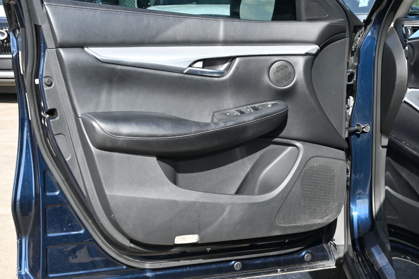 Used 2021 INFINITI QX50 Luxe AWD/4WD image 18