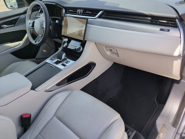 Used 2026 Jaguar F-PACE R-Dynamic S AWD/4WD image 19