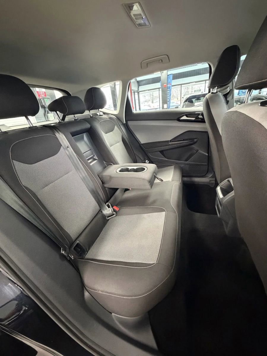 Used 2024 Volkswagen Taos S FWD image 11