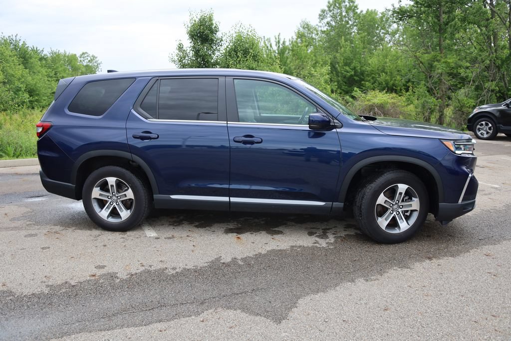 Used 2025 Honda Pilot EX-L image 8