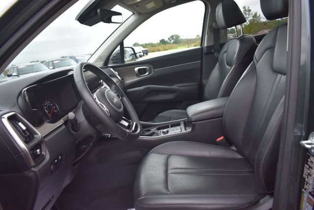 Certified 2023 Kia Sorento S w/ Panoramic Sunroof Package AWD/4WD image 27