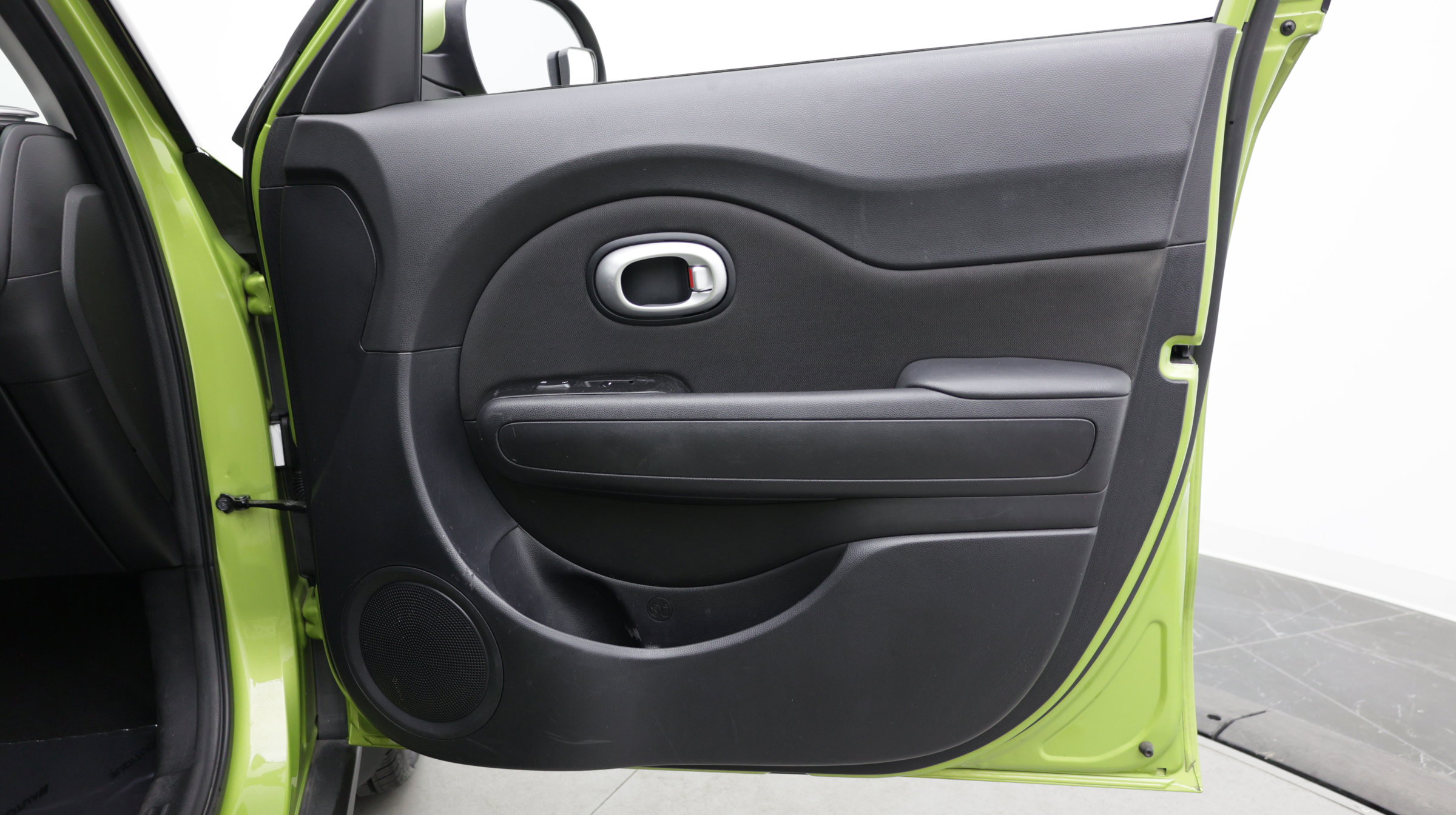 Used 2016 Kia Soul FWD image 33