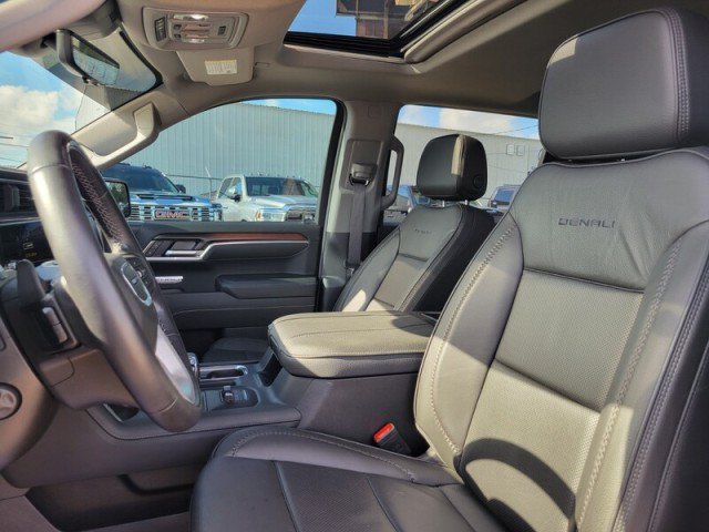 Used 2025 GMC Sierra 1500 Denali RWD image 13
