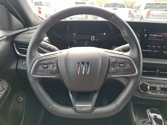 Used 2024 Buick Envista Preferred w/ Convenience I Package image 3