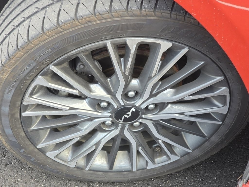 Used 2022 Kia Forte GT-Line image 32