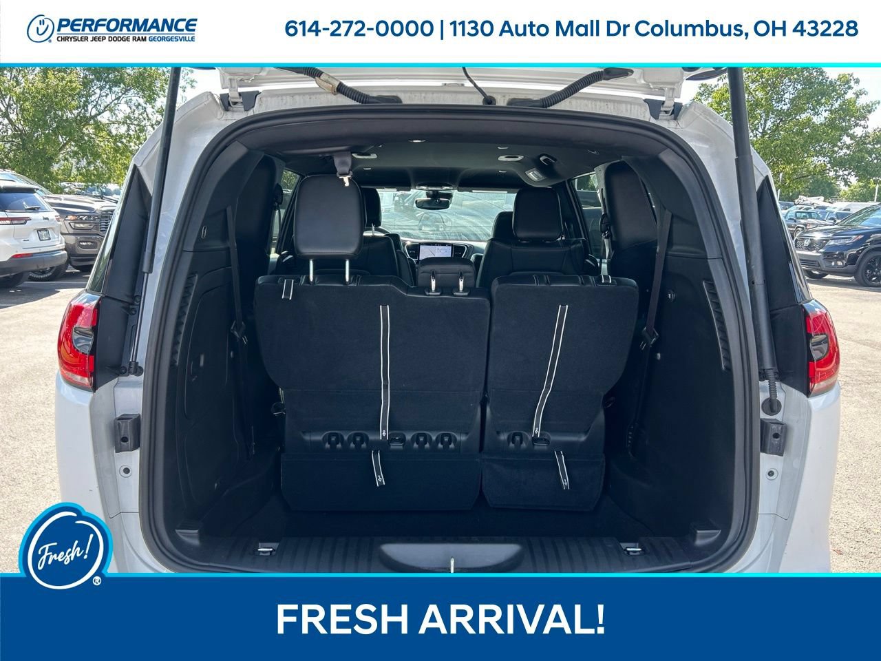 Used 2026 Chrysler Pacifica Select FWD image 14