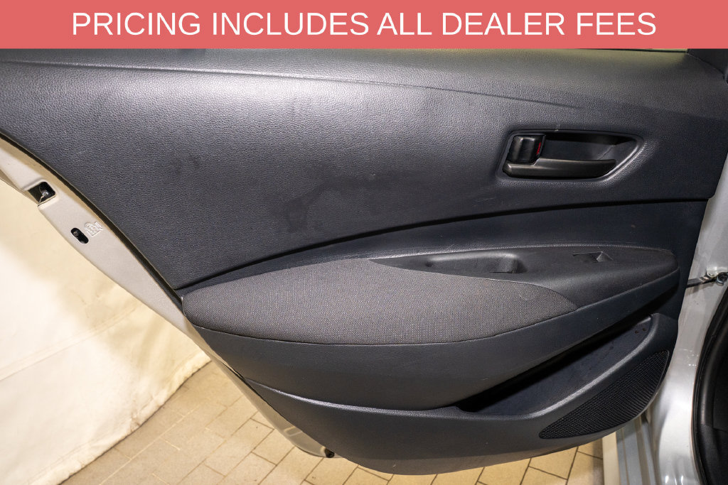 Used 2025 Toyota Corolla LE FWD image 9