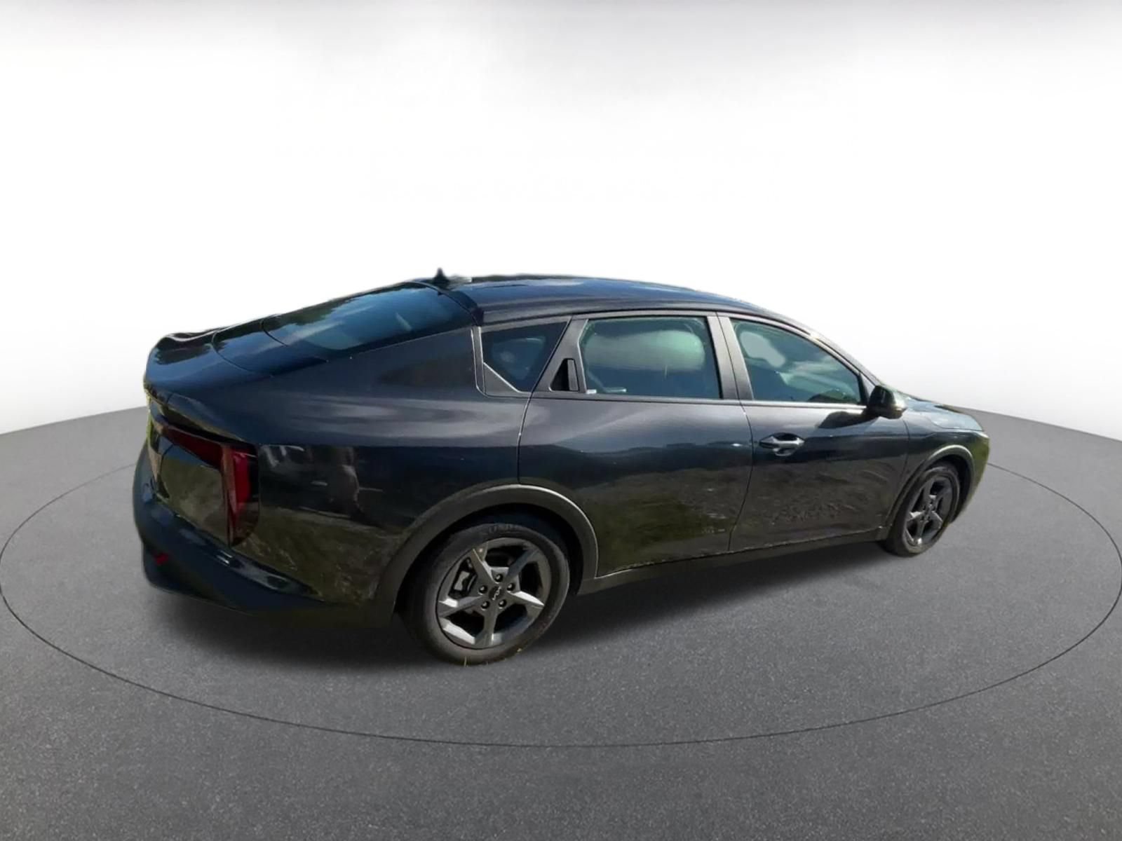 Used 2025 Kia K4 FWD image 14