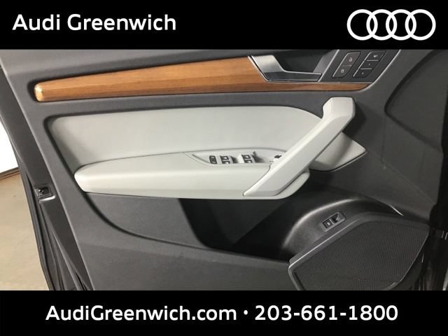 Certified 2024 Audi Q5 Premium w/ Convenience Package AWD/4WD image 11