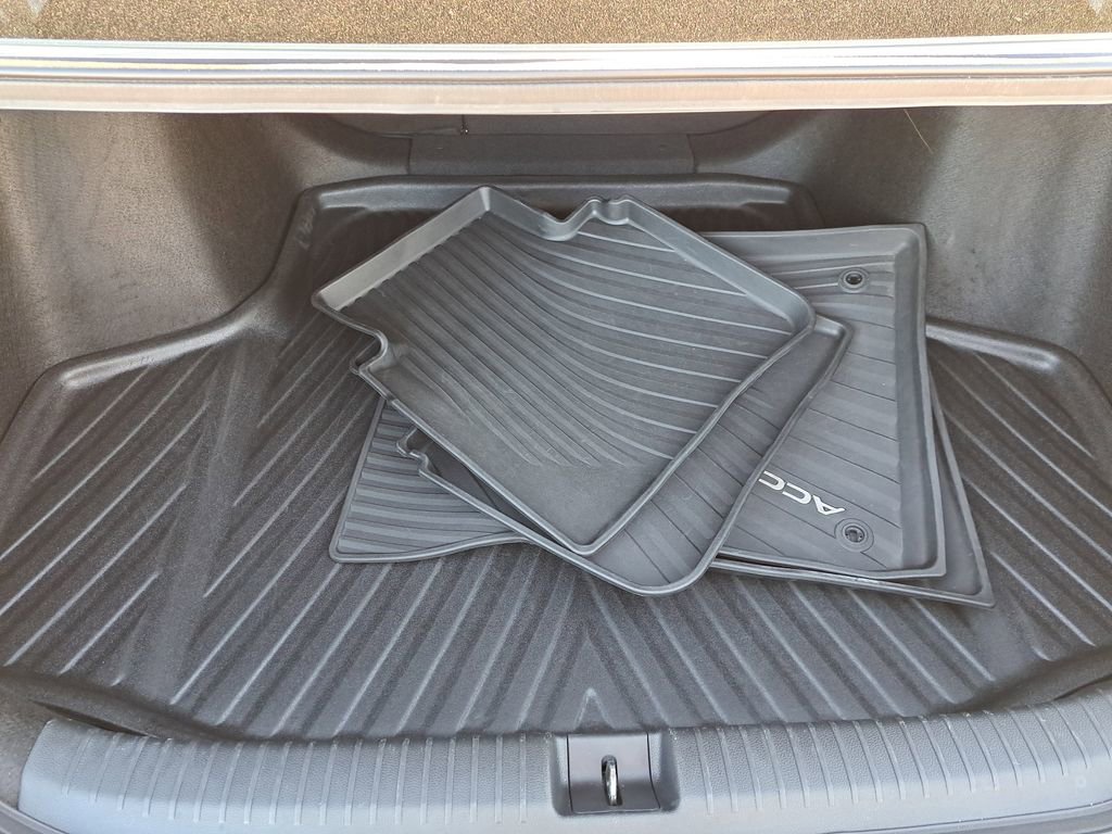 Used 2023 Honda Accord Sport image 6