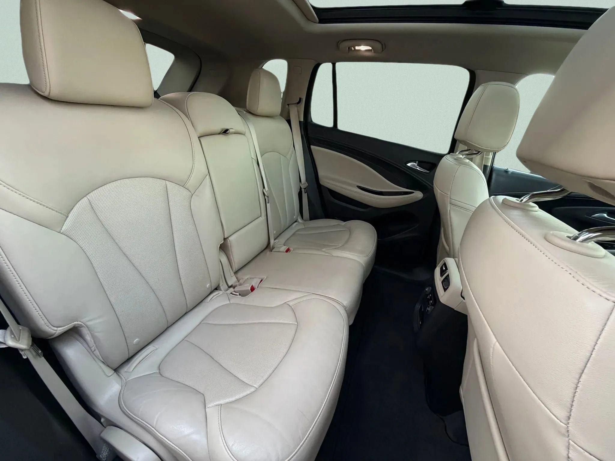 Used 2017 Buick Envision Essence image 13