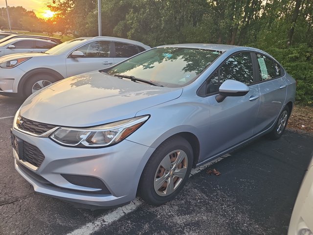 Used 2017 Chevrolet Cruze LS FWD image 6