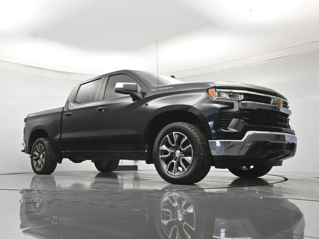 Used 2023 Chevrolet Silverado 1500 LT w/ Convenience Package II AWD/4WD image 38