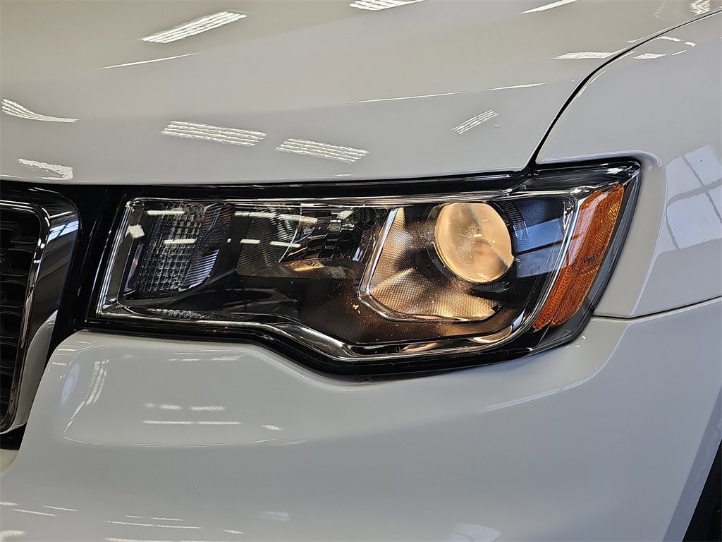 Used 2021 Jeep Grand Cherokee Limited w/ Sun & Sound Group image 31