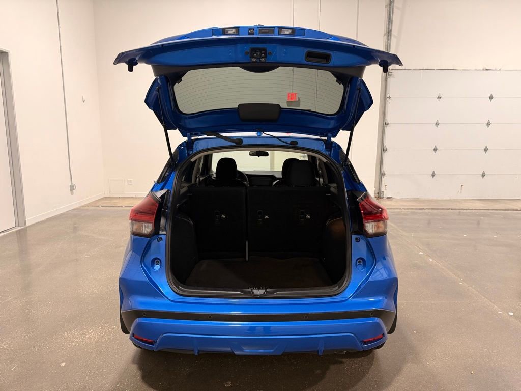 Used 2021 Nissan Kicks S image 7