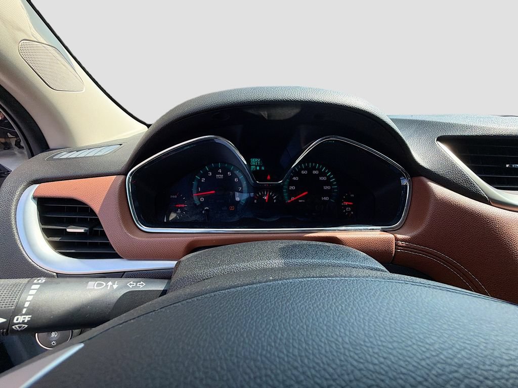 Used 2017 Chevrolet Traverse LT w/ Style and Technology Package FWD image 39