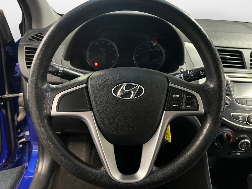 Used 2013 Hyundai Accent GS image 13