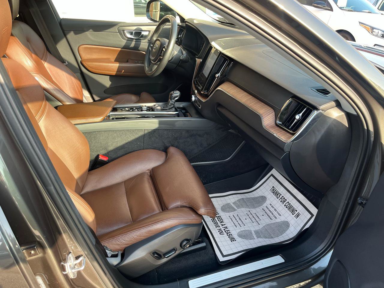 Used 2019 Volvo XC60 T5 Inscription w/ Protection Package Premier AWD/4WD image 32