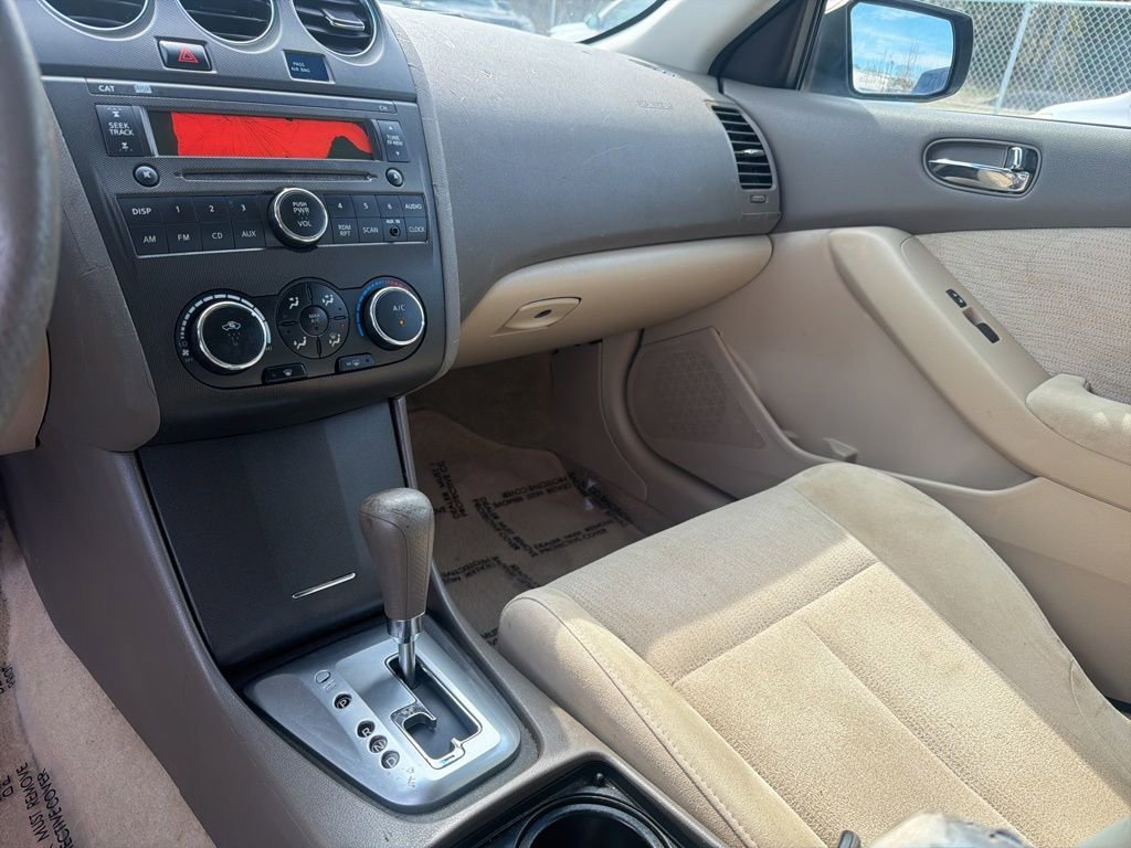 Used 2011 Nissan Altima 2.5 S w/ Special Edition Pkg FWD image 16