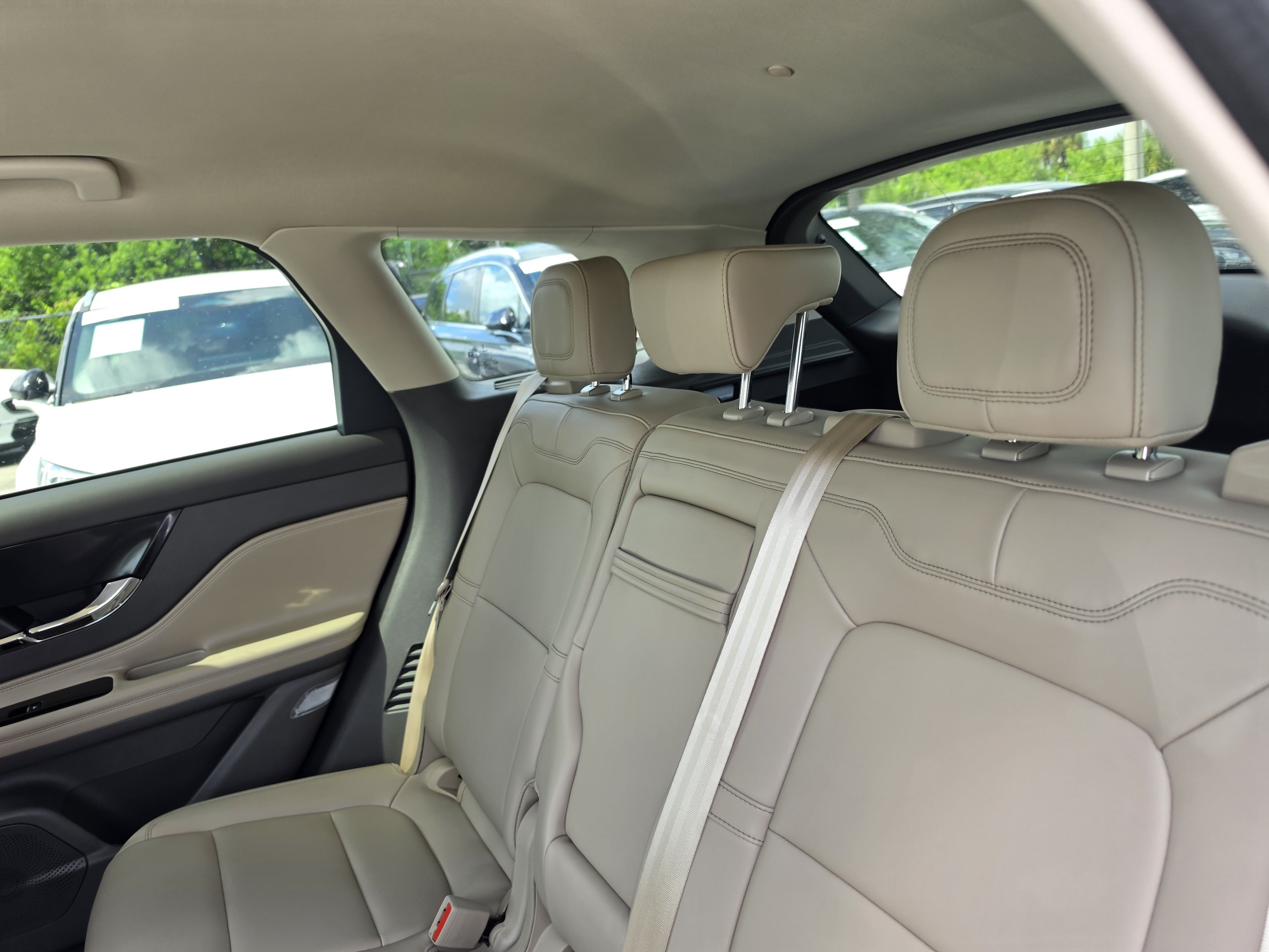 Certified 2024 Lincoln Corsair Reserve FWD image 38