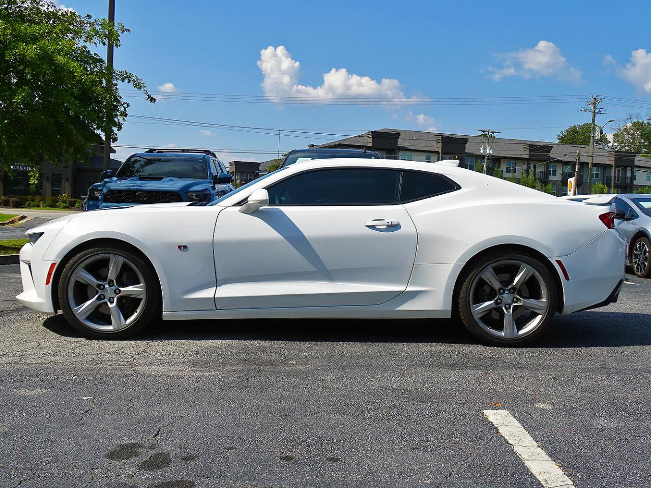 Used 2017 Chevrolet Camaro SS RWD image 5