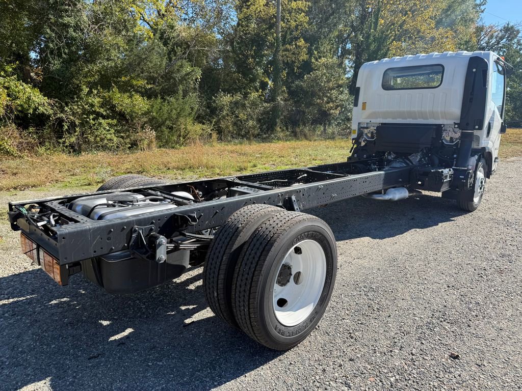 New 2025 Isuzu NPR HD image 7