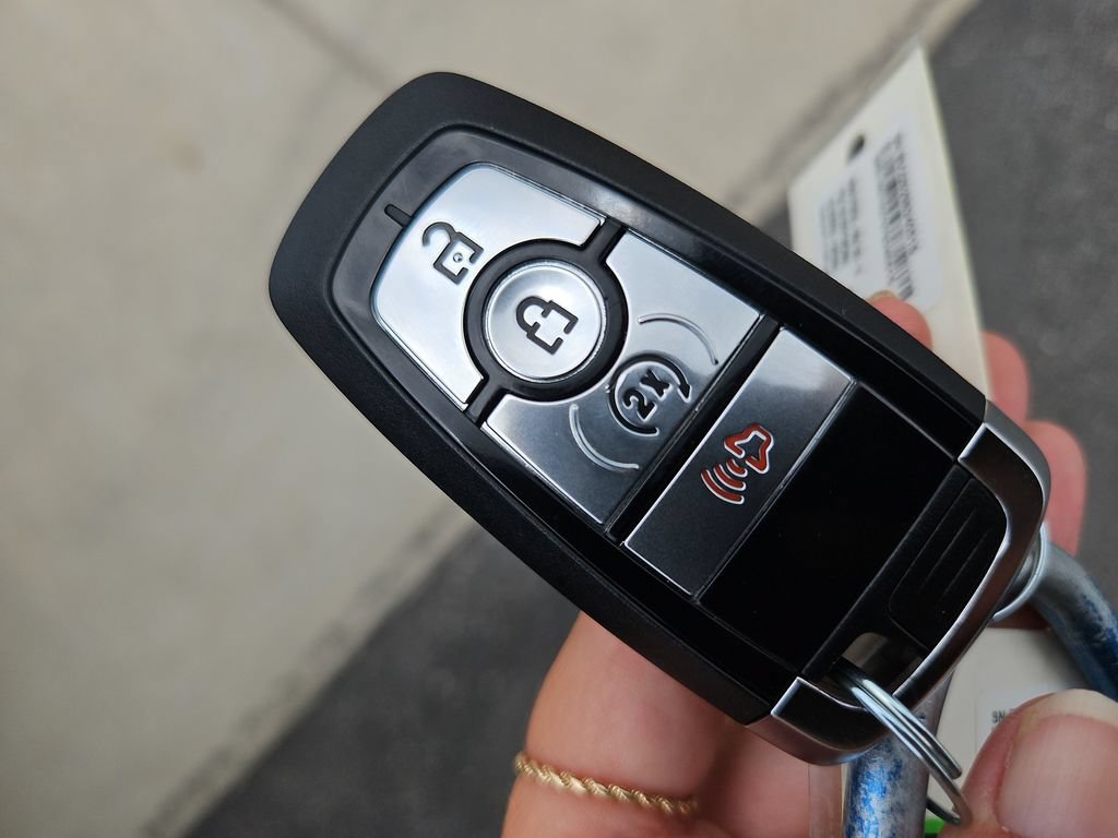 Used 2025 Ford Maverick Tremor AWD/4WD image 38