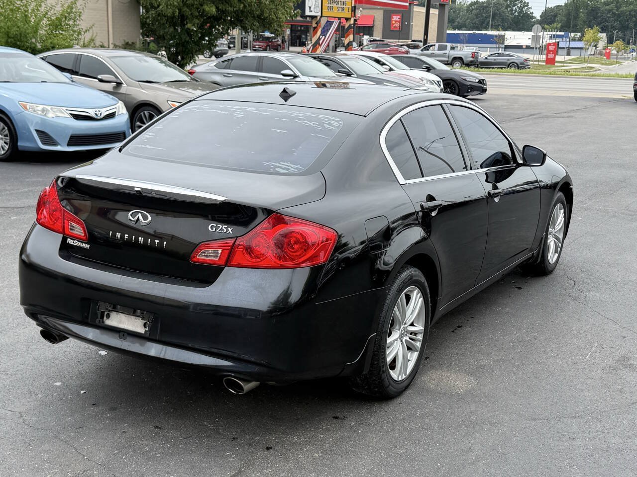 Used 2011 INFINITI G25 x w/ Moonroof Pkg AWD/4WD image 5