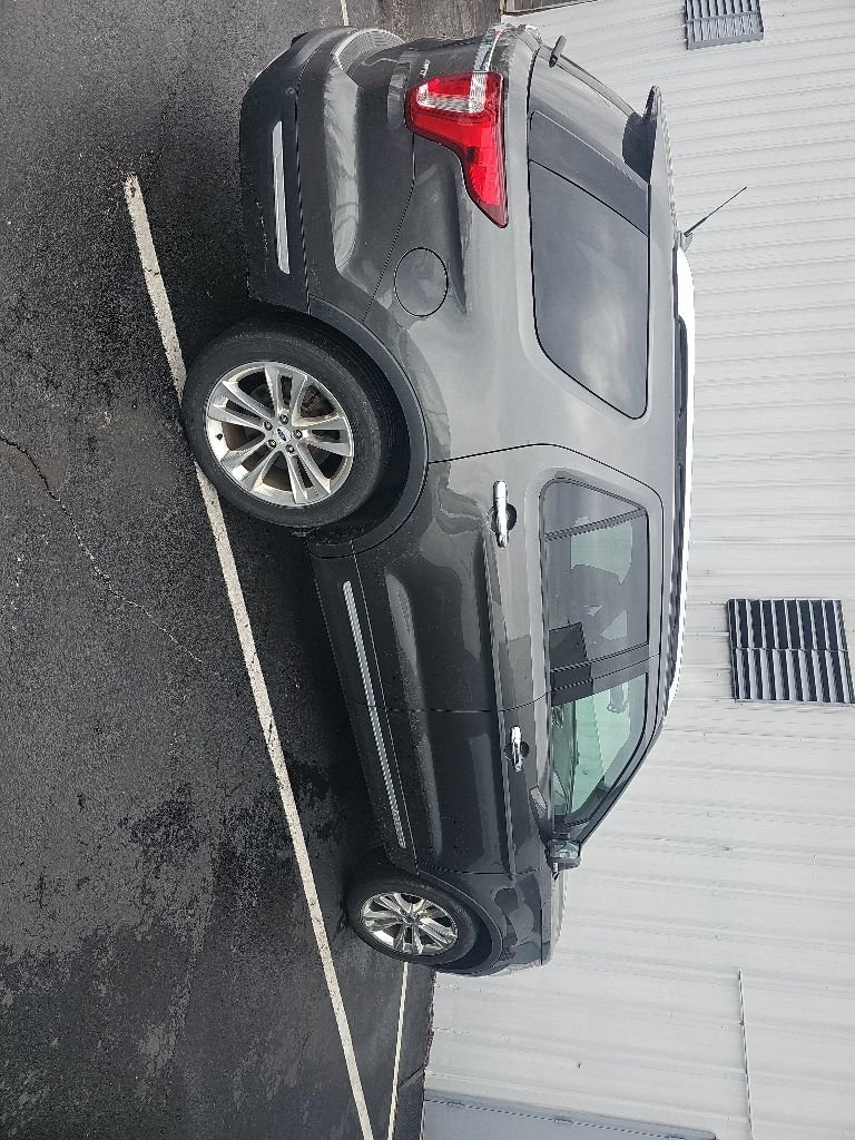 Used 2018 Ford Explorer Limited AWD/4WD image 3