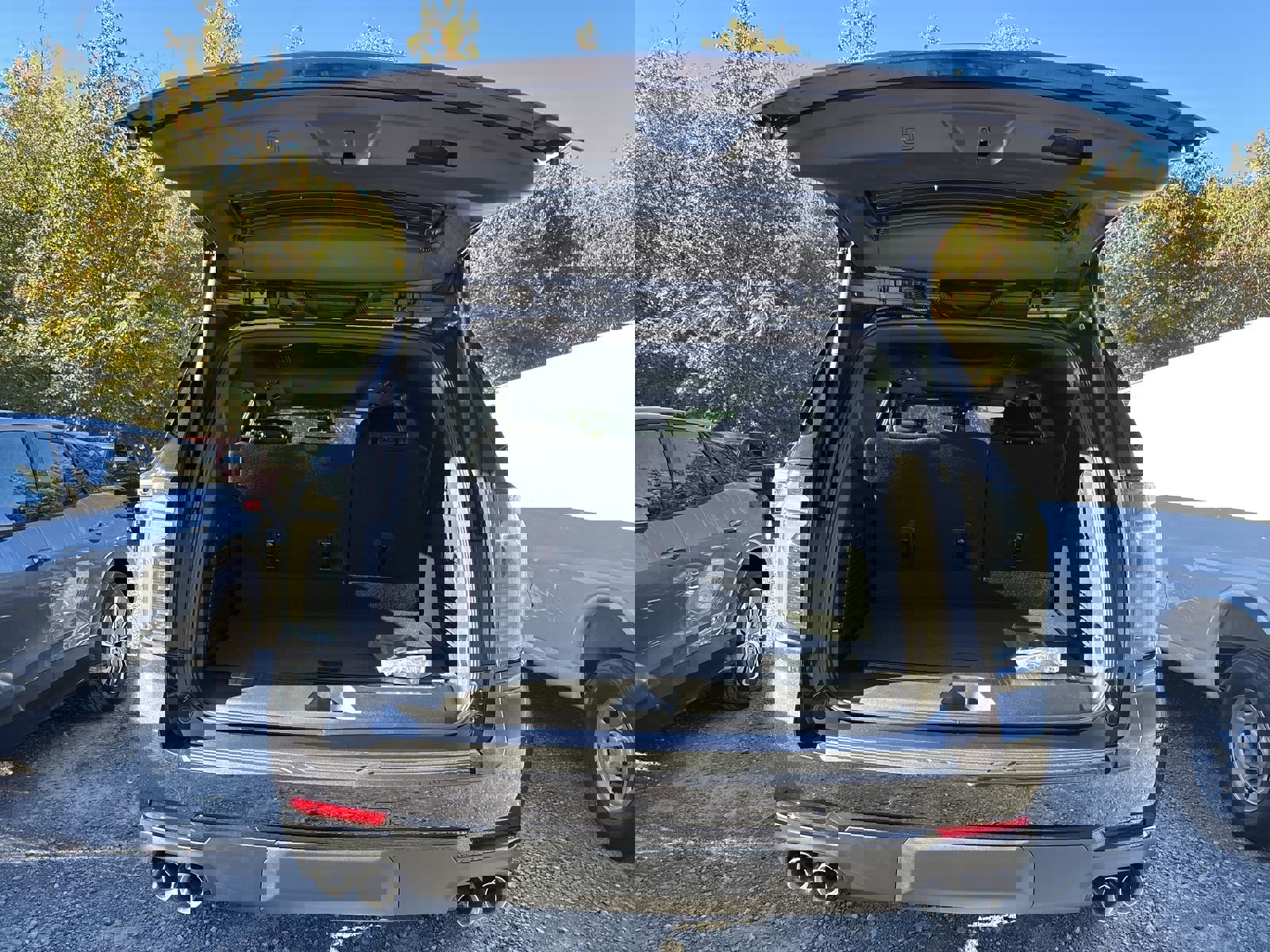 New 2026 Chevrolet Suburban Z71 image 27