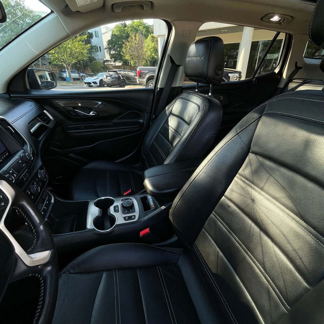 Used 2022 GMC Terrain Denali w/ LPO, Cargo Package image 22