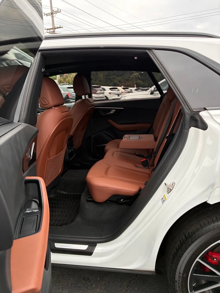 Used 2023 Audi Q8 Prestige w/ Prestige Package AWD/4WD image 29